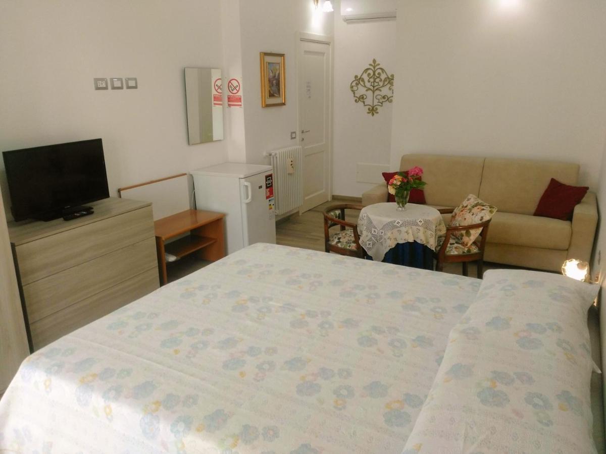 B&B Sweet Dreams Diano Marina Exteriér fotografie